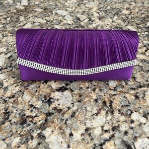 Chicastic Purple clutch purse with rhinestones
